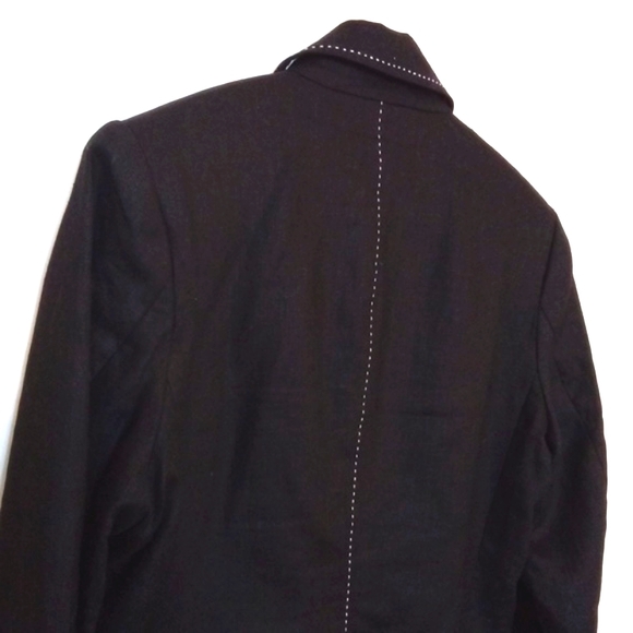 Tribeca Linen Three Button Jacket - Picture 9 of 11